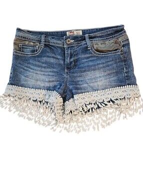 ✨ Y2K l.e.i. Ashley Low Rise Denim Shorts Lace Fringe Tassel Camo Boho Juniors 9